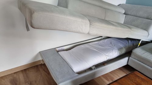 couch-storage-space-matress